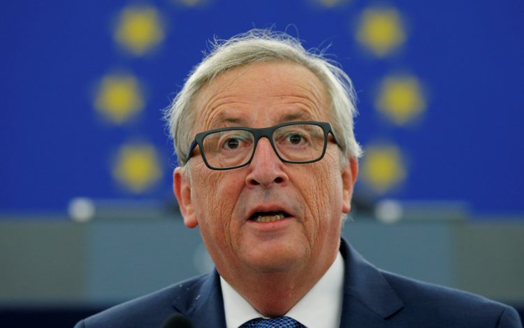 European Commission President Jean-Claude Juncker addresses the European Parliament during a debate on The State of the European Union in Strasbourg, France, September 14, 2016. REUTERS/Vincent Kessler/File Photo