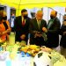 marcelo rebelo de sousa com agricultores