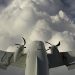Como estes aviões voam contra as nuvens para fazer com que chova e neve mais